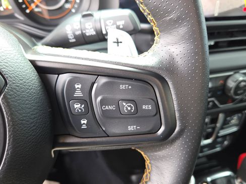 Used 2025 Jeep Wrangler Unlimited Rubicon 392 image 27