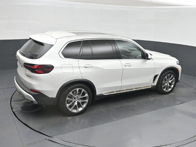 Used 2024 BMW X5 xDrive40i AWD/4WD image 43