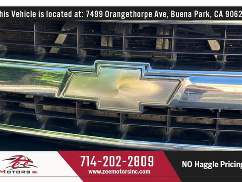 Used 2004 Chevrolet Suburban LT w/ Preferred Equipment Group image 56