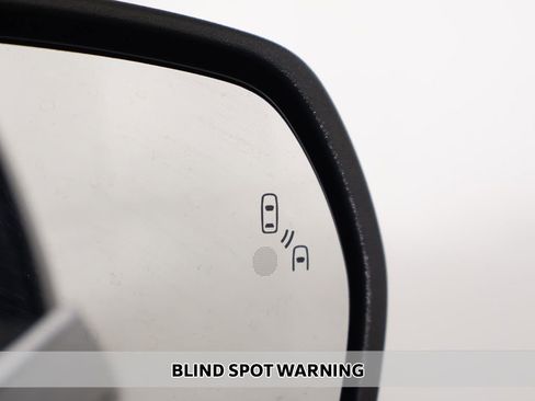 Used 2016 Ford Edge Titanium w/ Equipment Group 302A image 6