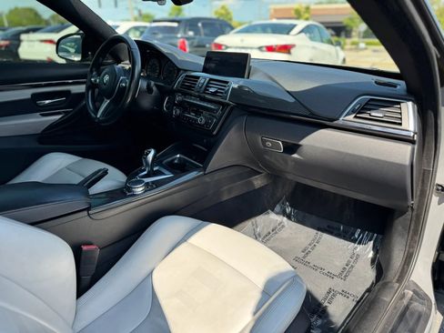 Used 2017 BMW M4 Coupe RWD image 21