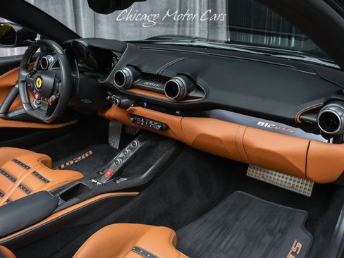 Used 2023 Ferrari 812 GTS RWD image 18