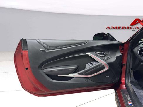 Used 2017 Chevrolet Camaro SS image 12