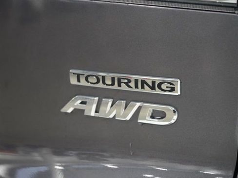 Used 2022 Honda Pilot Touring image 12