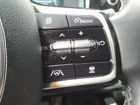 Certified 2023 Kia Sorento SX AWD/4WD image 20