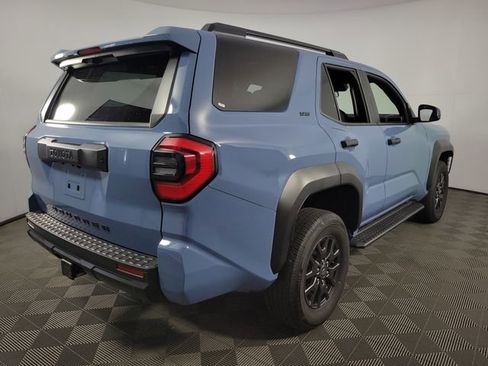 Used 2025 Toyota 4Runner SR5 AWD/4WD image 8