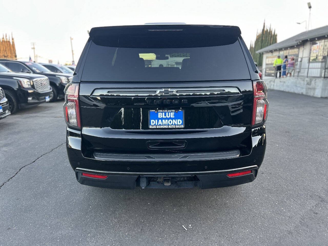 Used 2021 Chevrolet Tahoe Z71 w/ Z71 Signature Package AWD/4WD image 6