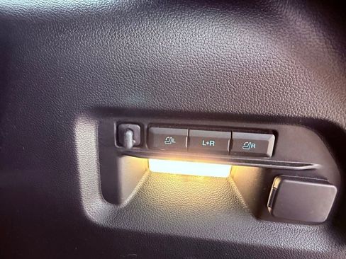 Used 2022 Ford Explorer Platinum w/ Equipment Group 601A image 24