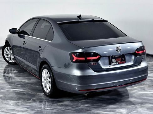 Used 2014 Volkswagen Jetta SE FWD image 12