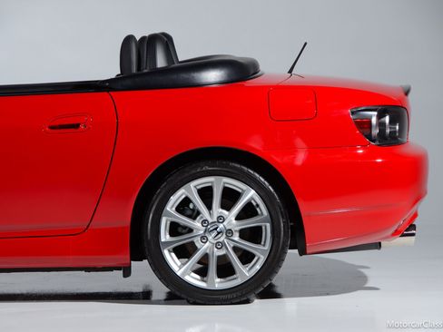 Used 2006 Honda S2000 image 13