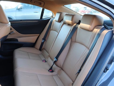 Used 2024 Lexus ES 350 Ultra Luxury image 36