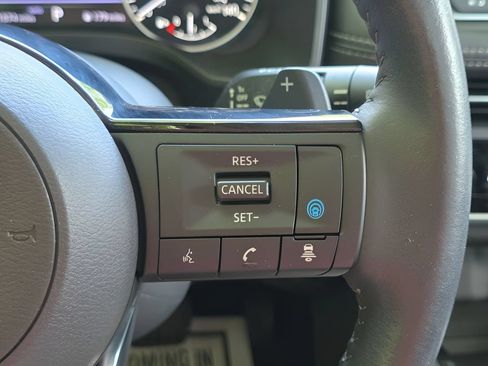 Used 2023 Nissan Rogue SV w/ SV Premium B Package AWD/4WD image 21