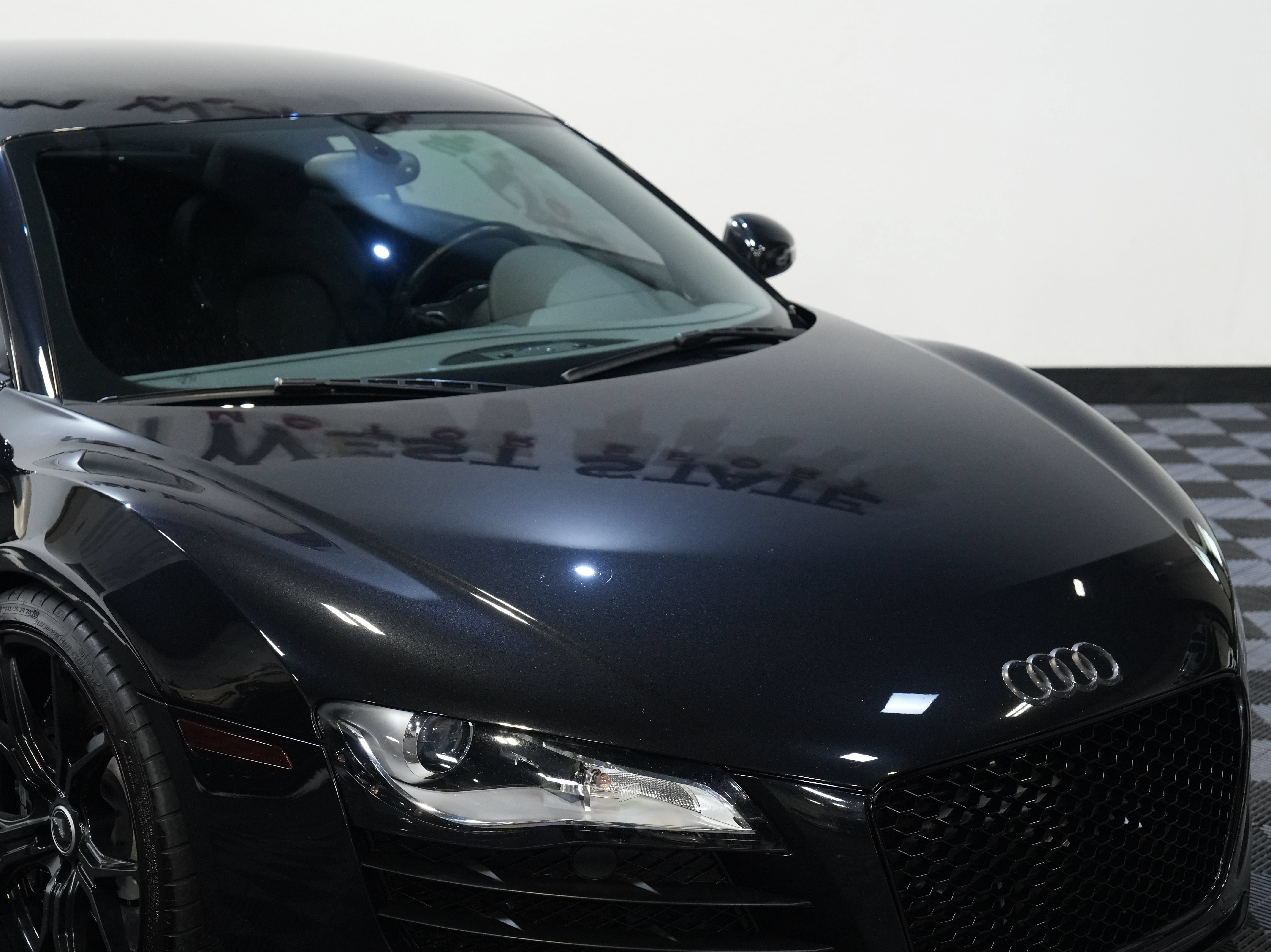 Used 2011 Audi R8 V8 AWD/4WD image 12