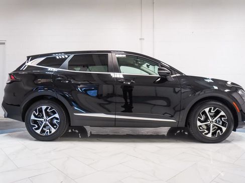 Used 2023 Kia Sportage EX FWD image 31
