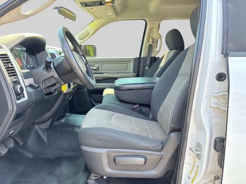 Used 2010 Dodge Ram 2500 Truck SLT AWD/4WD image 22