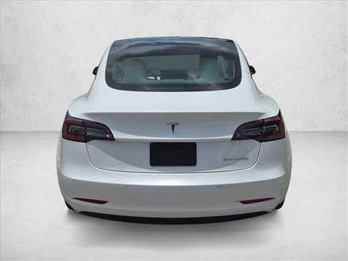 Used 2022 Tesla Model 3 Long Range AWD/4WD image 6