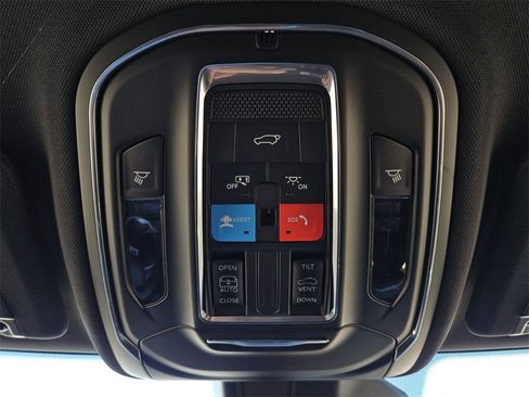 New 2025 Jeep Grand Cherokee L Laredo w/ Luxury Tech Group I image 27