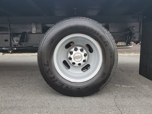 New 2026 Chevrolet Express 3500 w/ Power Convenience Package RWD image 28