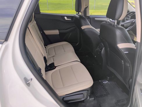 Used 2020 Ford Escape SEL FWD image 22