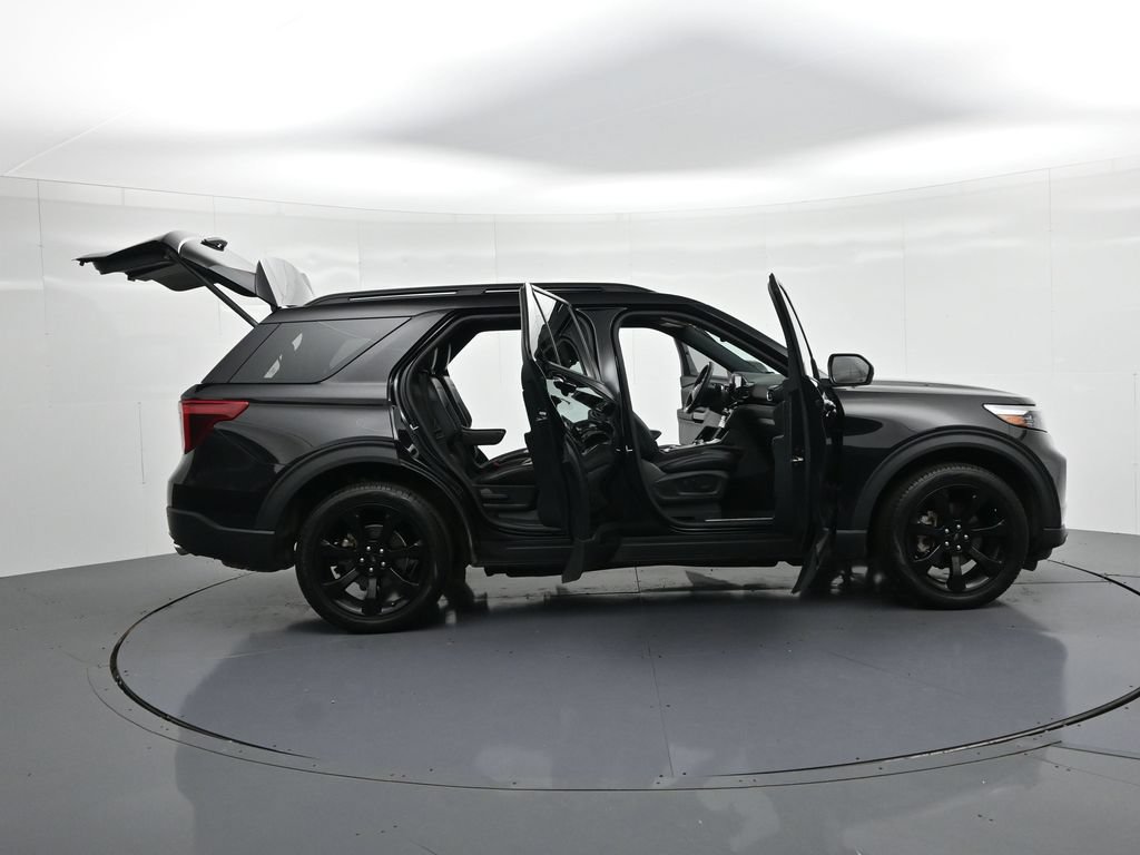 Used 2023 Ford Explorer ST-Line w/ Class IV Trailer Tow Package AWD/4WD image 23