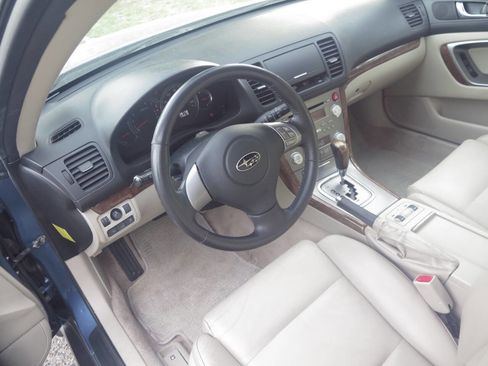 Used 2008 Subaru Outback 2.5i Limited L.L. Bean AWD/4WD image 18