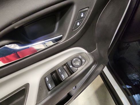 Certified 2024 Chevrolet Equinox LT w/ LPO, Floor Liner Package image 34