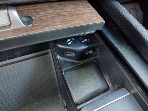 Used 2022 Mercedes-Benz GLE 350 GLE 350 w/ Premium Package image 35