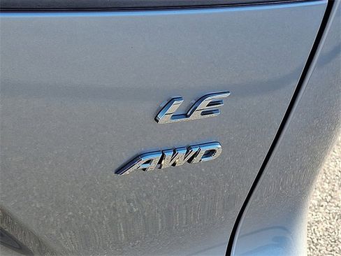 Certified 2023 Toyota Corolla Cross LE image 30