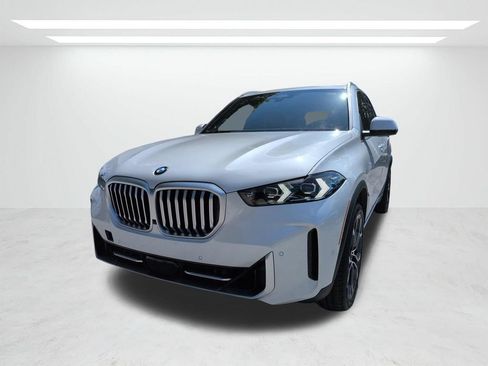 New 2026 BMW X5 xDrive40i w/ Climate Comfort Package AWD/4WD image 8