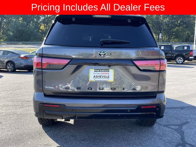 Used 2023 Toyota Sequoia Platinum AWD/4WD image 4