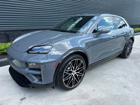 Used 2026 Porsche Macan Turbo Electric AWD/4WD image 7