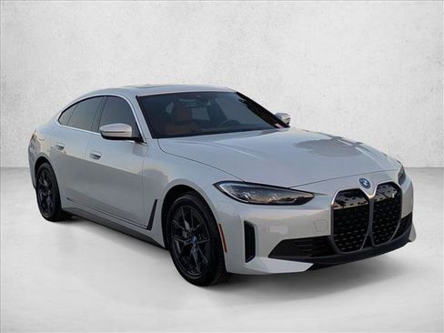 Used 2023 BMW i4 eDrive40 w/ Premium Package image 3