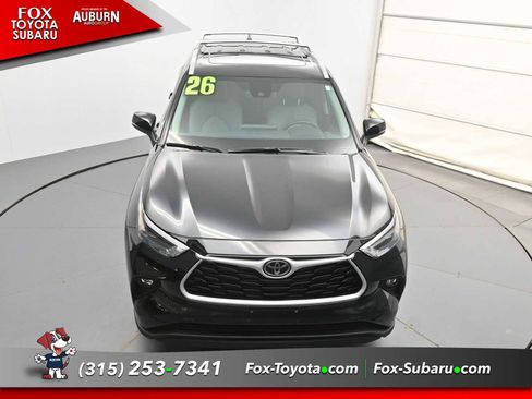 Used 2026 Toyota Highlander XLE AWD/4WD image 33