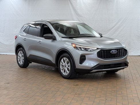 Certified 2023 Ford Escape Active w/ Cold Weather Package FWD image 1