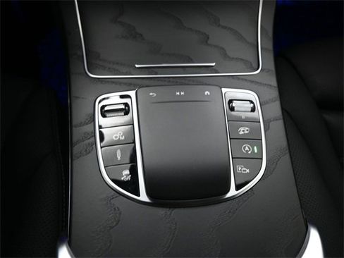 Used 2022 Mercedes-Benz GLC 43 AMG 4MATIC image 31