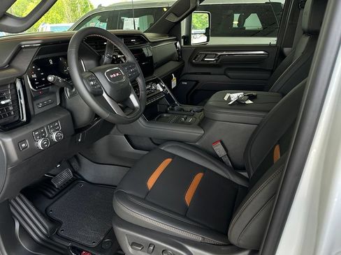 New 2026 GMC Sierra 2500 AT4 w/ AT4 Premium Plus Package AWD/4WD image 9