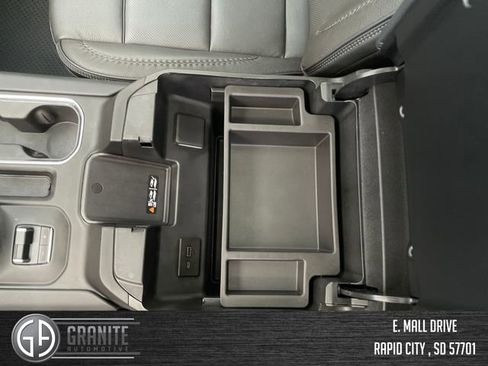 Used 2024 GMC Sierra 1500 Denali AWD/4WD image 32