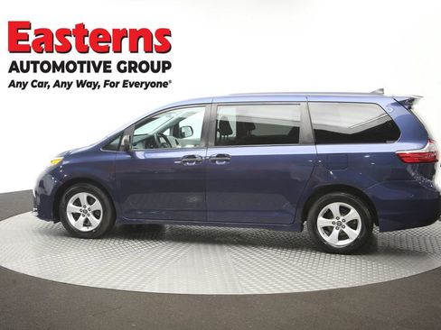 Used 2020 Toyota Sienna L FWD image 62