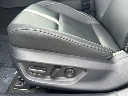 Certified 2025 Toyota Camry SE w/ Convenience Package image 14