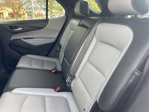 Used 2021 Chevrolet Equinox Premier image 15