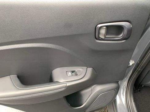 Certified 2025 Hyundai Venue Limited image 20