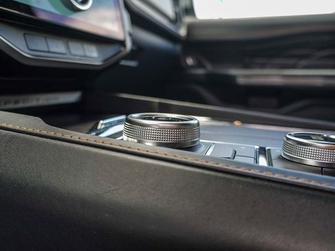 Certified 2023 Ford Expedition Max Platinum image 24