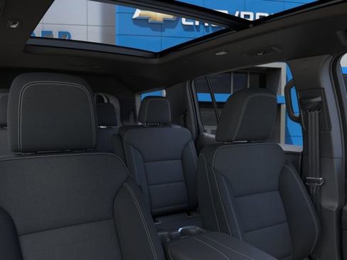 New 2026 Chevrolet Traverse LT FWD image 24