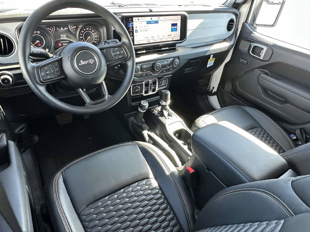Used 2026 Jeep Wrangler Unlimited Sport AWD/4WD image 11