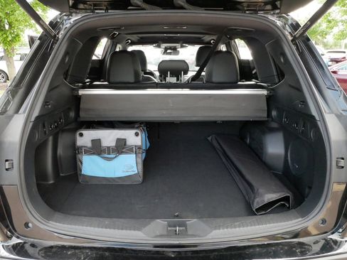 Used 2025 Subaru Forester Limited AWD/4WD image 18