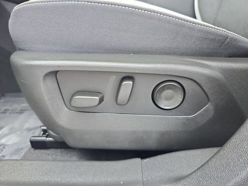 Certified 2025 Buick Envision Sport Touring AWD/4WD image 18