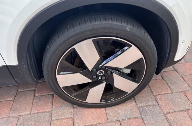 Used 2023 Volvo C40 P8 Recharge Plus w/ Climate Package AWD/4WD image 5