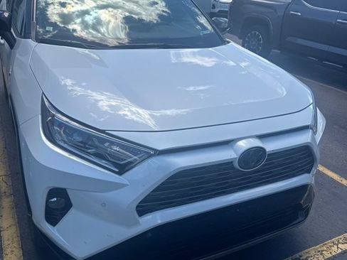 Used 2020 Toyota RAV4 XSE AWD/4WD image 8