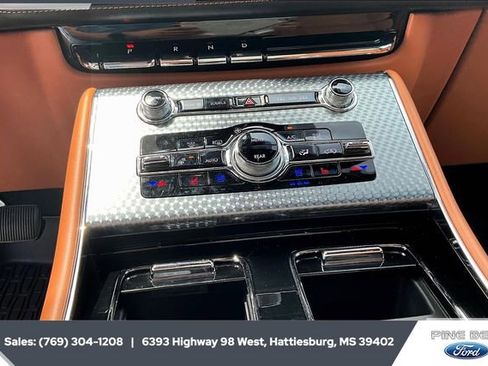 Used 2023 Lincoln Aviator Black Label w/ Dynamic Handling Package image 23