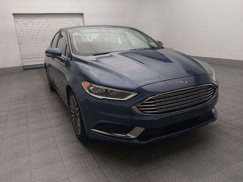 Used 2018 Ford Fusion SE w/ Fusion SE Technology Package FWD image 14